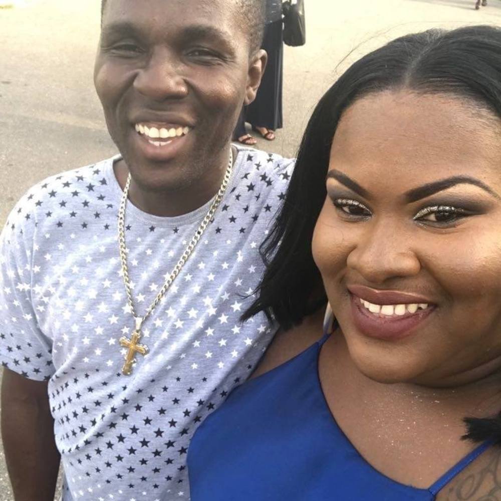 Meet your Posher, True